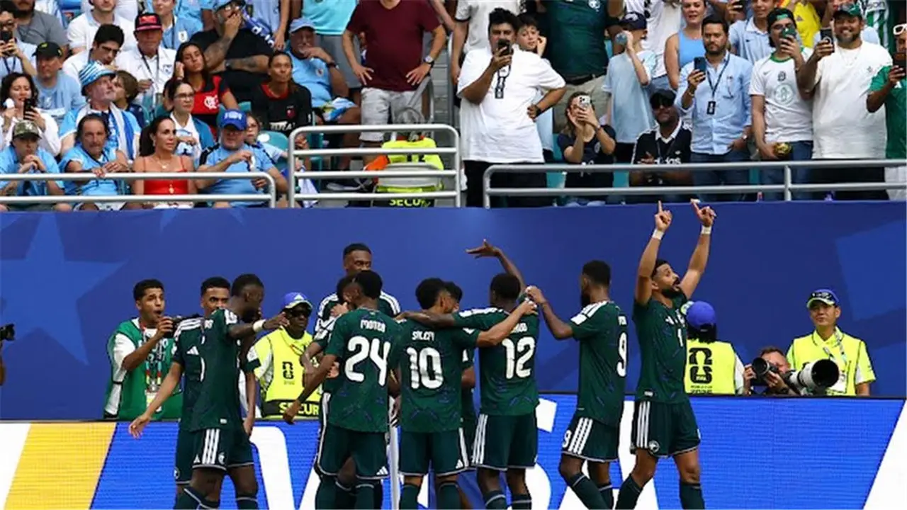 رئيس الاتحاد السعودي يتحدى إسبانيا: بإمكاننا خلق مفاجآة أخرى مثلما فعلنا أمام الأرجنتين